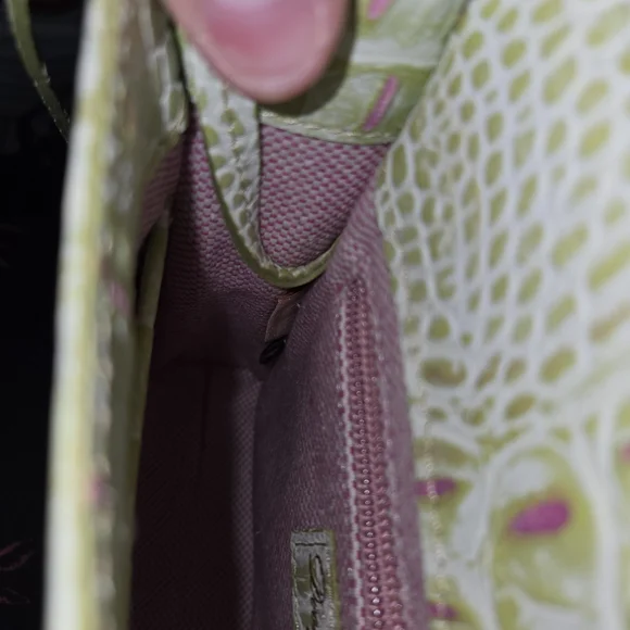 DOONEY & BOURKE Green Croc-Embossed Crossbody Bag - Picture 10 of 10